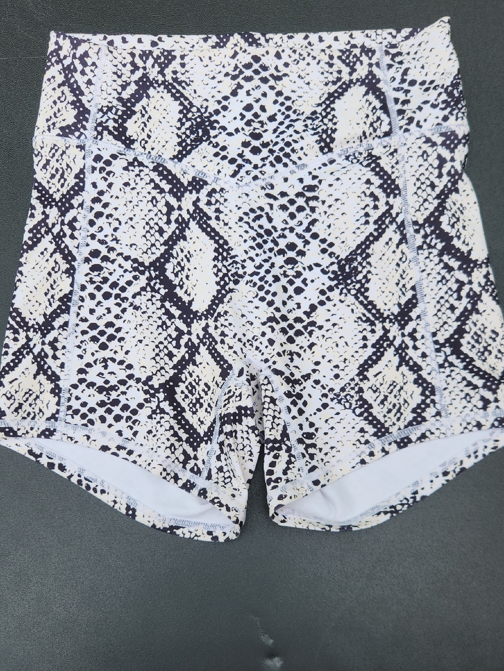 Vitality kingdom collection Snake-Print Bike Shorts
